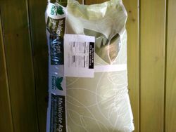 Abono granulado en saco de lenta liberación para plantación