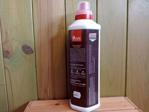 Fertilizante líquido para todo tipo de plantas