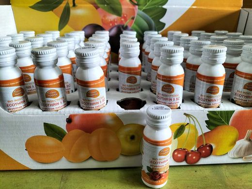 Insecticida ecológico de piretrinas naturales