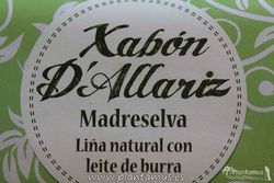 Sabão de leite de madressilva de burro