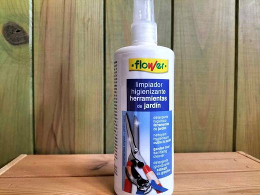 Limpiador desinfectante para herramientas de jardín