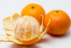 Clemenulas de tangerina, clementina Nules